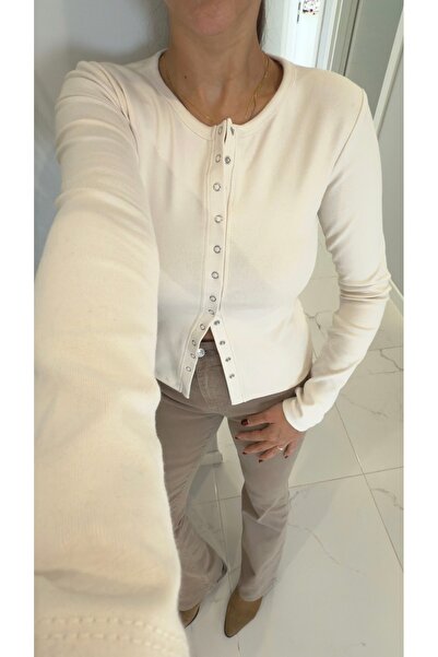 BİRCANÇİL Nus Ecru Snap Button Blouse