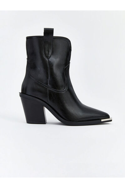 LC Waikiki Vizyon Yeni Sezon Sivri Burun Deri Görünümlü Kadın Bot