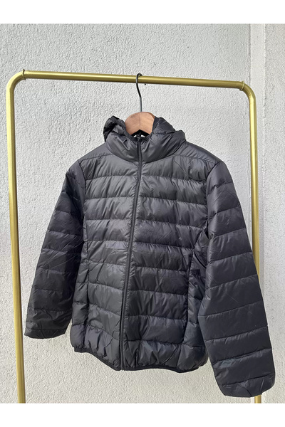 BEYZA ŞENİL BUTİK Feather Hat Coat - Black