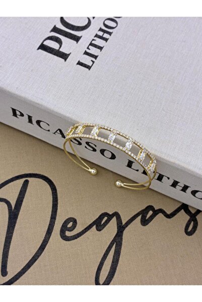 Hedef Bijuteri سوار ذهبي اللون قابل للتعديل مرصع بحجرين على كل صف، مع أحجار ب...