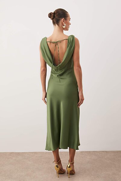 Trendyol Collection Green Plain Accessory Detail Woven Satin Maxi Party Dress Tpraw26El00120