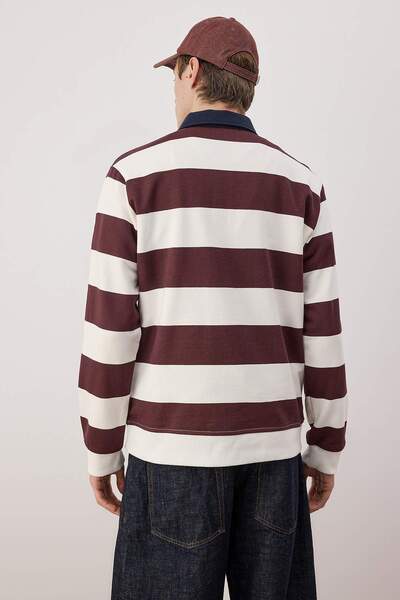 Trendyol Collection Μπλουζάκι μπορντό κανονικό σχήμα TMNAW24SW00240