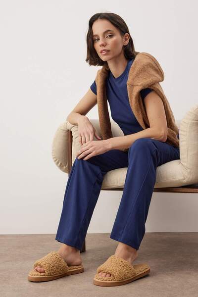 TRENDYOL SHOES Camel Plush Women's House Slippers Takaw26Er00020