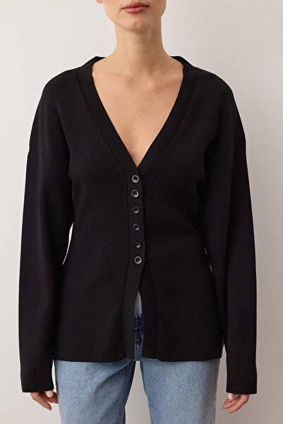 Trendyol Collection Schwarze Strickjacke mit V-Ausschnitt in Mercerized-Optik aus Premium-Garn/Spezialgarn TWOAW26HI00079