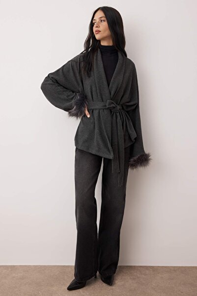 Trendyol Collection Anthracite Fur Detailed Oversize/Wide Fit Thessaloniki Stretchy Knitted Jacket Twoaw26Ce00080