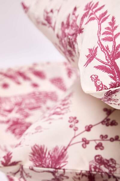 TRENDYOLMİLLA HOME Dvojitá sada povlečení s vánočním motivem, snadno se žehlí, 200x220 cm TPHAW26CKN00011