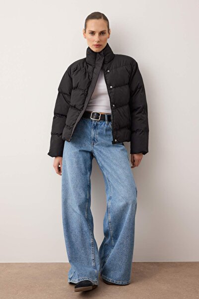 Trendyol Collection Černý Regular Fit Vodoodpudivý nafukovací kabát TWOAW24MO00048