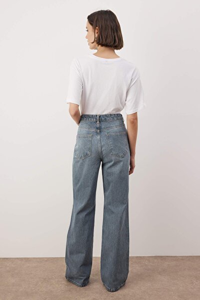 Trendyol Collection Mavi*001 High-Waist-Jeans mit weitem Bein TWOAW24JE00074