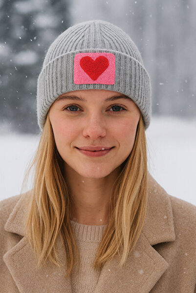 byebruketenci Gray Wool Beret Hat with Red and Pink Heart Punch Detail