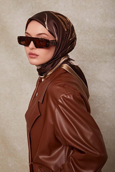 Levidor K.Vizon Floral Pattern Twill Silk Scarf