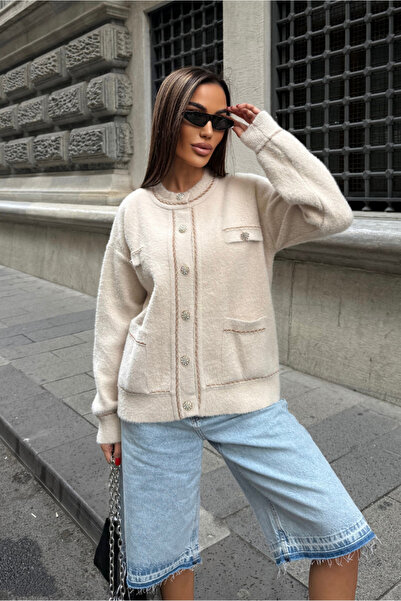 Fav Style Women's Crew Neck Double Pocket Buttoned Cardigan Beige