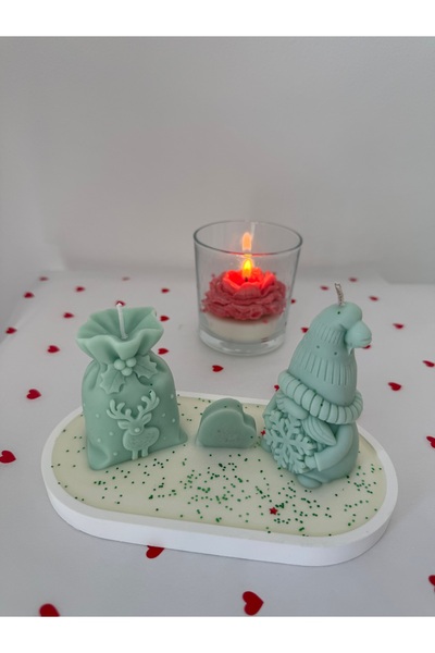 BY CLEO SARGAS CANDLE SET