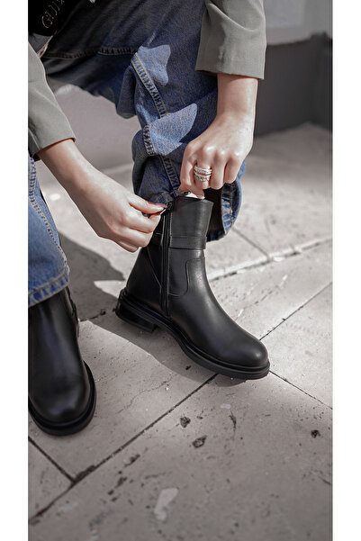 LA PASSION HAKİKİ DERİ MİNİK TOKALI SİYAH BOT