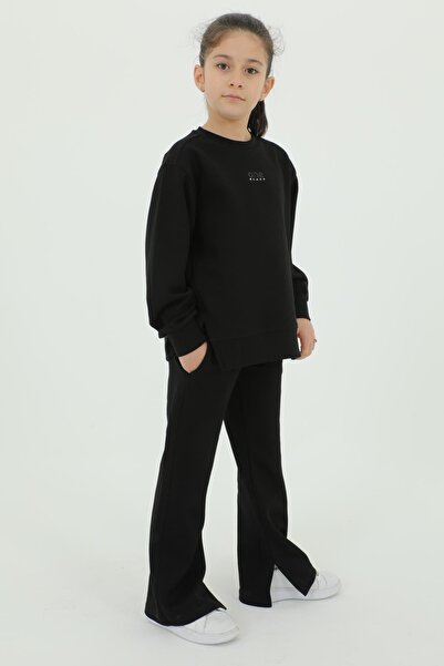 Black One Βαμβακερό σετ φόρμας κοριτσίστικης φόρμας 2 τεμαχίων με τοπ και κάτω μέρος με σκίσιμο στο λαιμό και λεπτομέρεια εκτύπωσης ισπανικού ποδιού