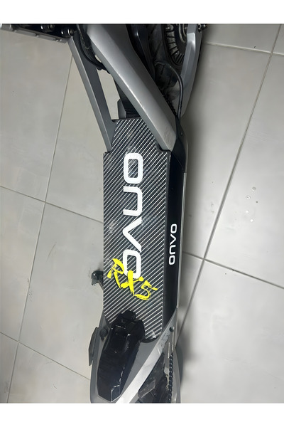 bisiklet dünyam ONVO RX5 Scooter Pleksi Tabanlık | Yapışkanlı Deck Karbon/Sar...
