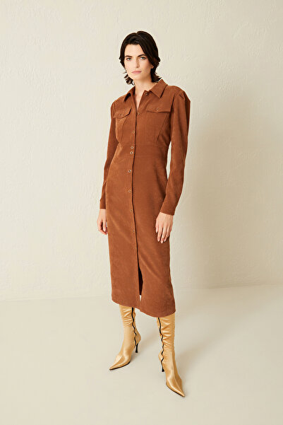 Jus De Pommes KAHVERENGİ CEP DETAYLI MİDİ BOY GÖMLEK ELBİSE