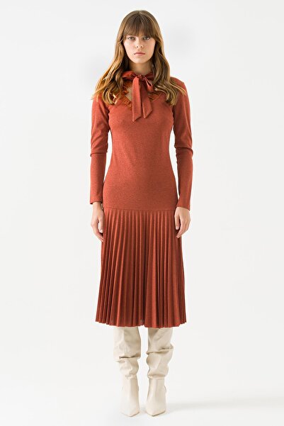 Jus De Pommes Kadın Bakır Yakası Fiyonk Bağlamalı Triko Elbise