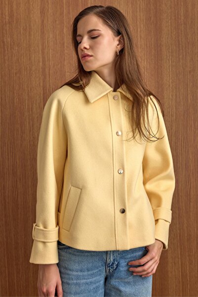 Olcay Snap Closure Pat Detailed Short Coat Yellow 3163