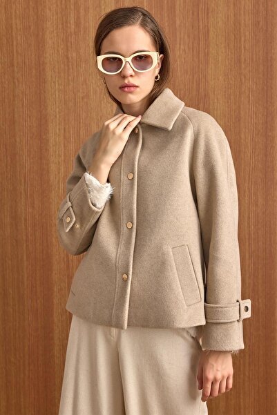 Olcay Snap Closure Pat Detailed Short Coat Stone 3163