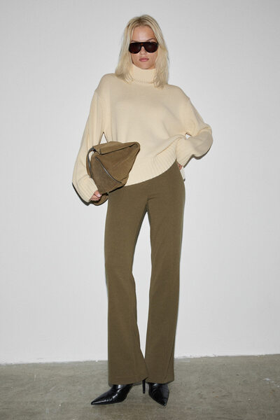 GRIMELANGE NIRISELLE Kadın Esnek Kumaşlı Vücuda Oturan Beli Lastikli Regular Haki Pantolon