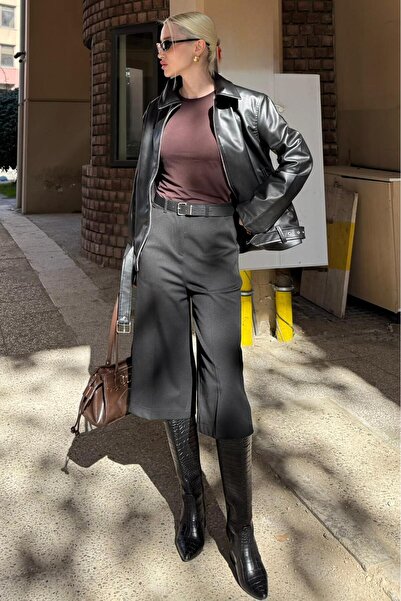 Madmext Siyah Yüksek Bel Kloş Kadın Bermuda Şort MG2590