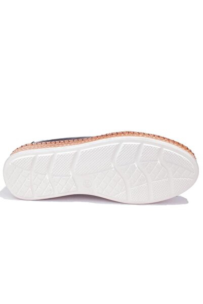 Polaris 104040 Siyah Ortopedik Günlük Deri Kadın Ayakkabı