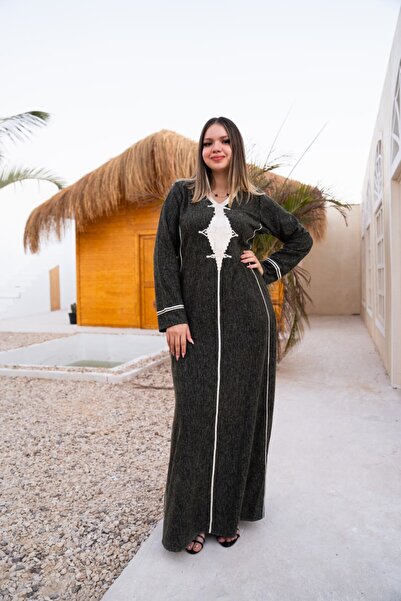 AFandina Elegant woolen jalabiya with sophisticated details A-199