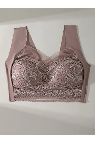 Jo Elegant push-up bra with lace size M