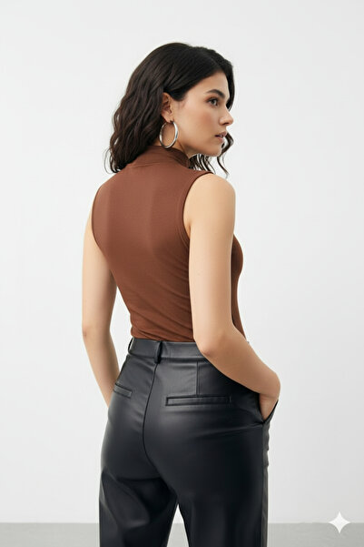 TRİYA FASHİON Women's Bitter Brown Sleeveless Turtleneck Badi