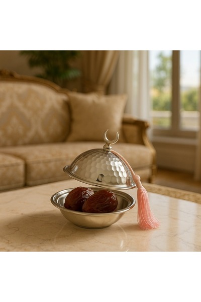 Dania تمرية من المعدن باللون الفضي اللامع مع ديكور