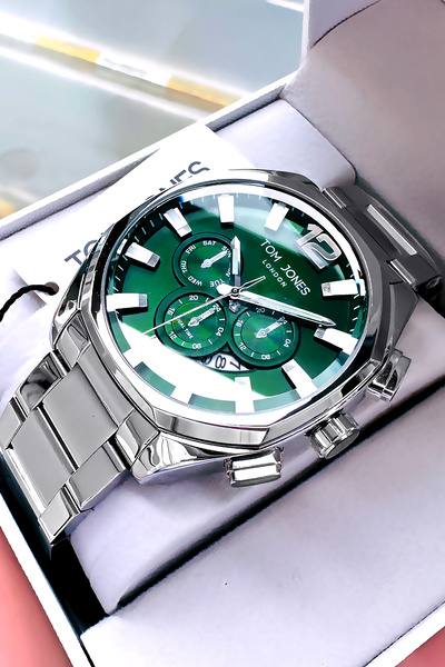 Tom Jones ساعة يد رجالية أصلية 3 Atm مقاومة للماء باللون الفضي وسوار فولاذي -...