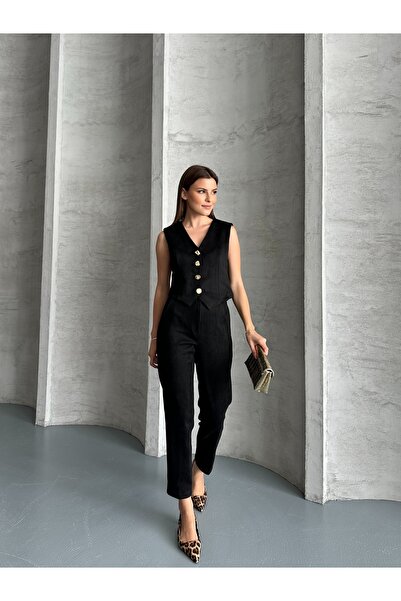 ubmbutik Suede Suit with Buttoned Vest and Accessories