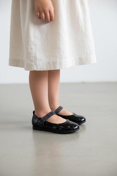 PATİK BEBE Balerini ortopedici Stone de culoare neagră pentru fete