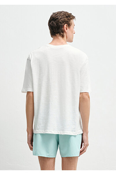 Mavi Τυπωμένο λευκό μπλουζάκι Relaxed Fit / Άνετη εφαρμογή 0612948-70057