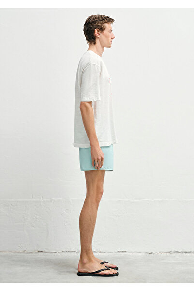 Mavi Τυπωμένο λευκό μπλουζάκι Relaxed Fit / Άνετη εφαρμογή 0612948-70057