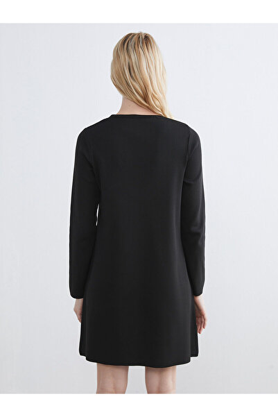 LC Waikiki Vizyon Yeni Sezon Bisiklet Yaka Fiyonk Detaylı Triko Elbise