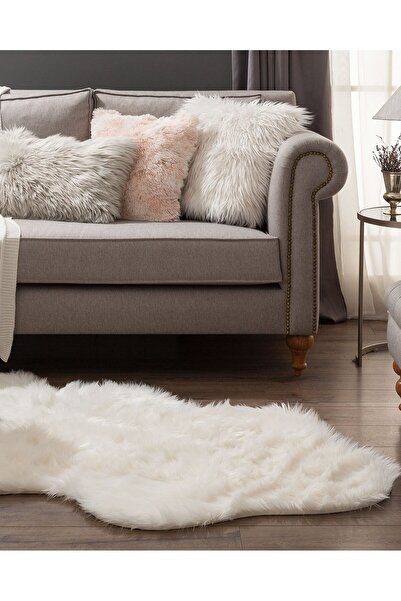 Madame Coco Leila Schaffell