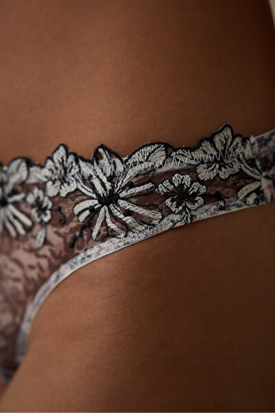 Penti Σλιπ με λεοπάρ σχέδιο με λεπτομέρεια μεσαίου ύψους με στρινγκ