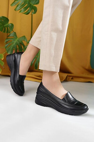 Diego Carlotti حذاء كاجوال نسائي من الجلد الطبيعي DC5018