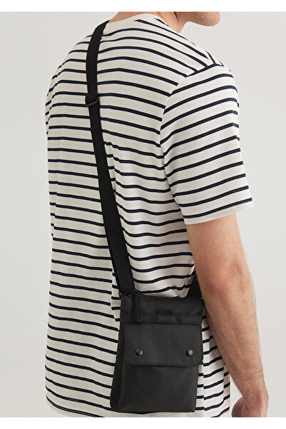 Mavi Schwarze Umhängetasche 0910393-900