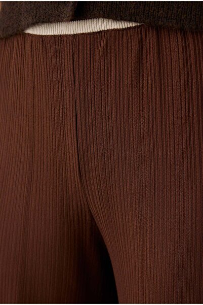 HEQA Πλεκτό Παντελόνι Bitter Brown - Λεπτομέρεια ρίγες