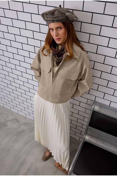 HEQA Коротка замшева куртка бежевого кольору