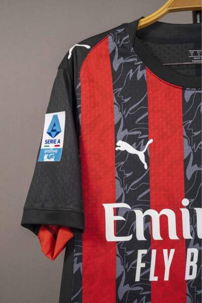 Unspecified Two-piece kit for AC Milan - the home kit for the (2026) season