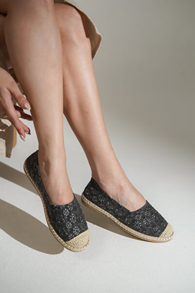 Capone Outfitters Pasarella Women's Espadrille