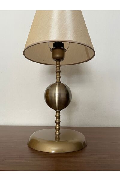 asellus Stylish Metal Globe Detailed Lampshade - Decorative Table Lamp for Living Spaces, Bedroom and Office