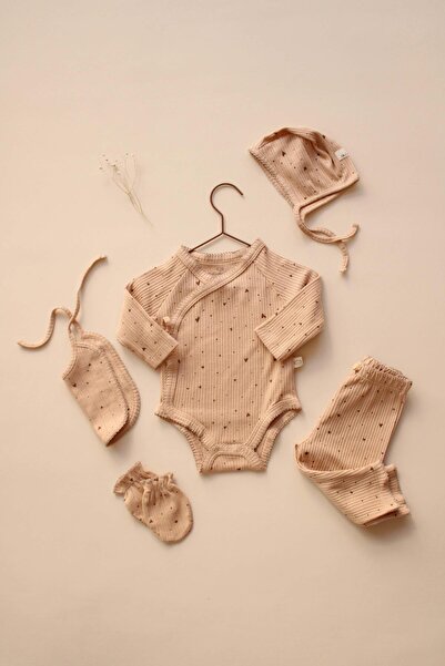 OhlalaKoala 5-Piece Double-Breasted Newborn Set Heart Printed Model 5