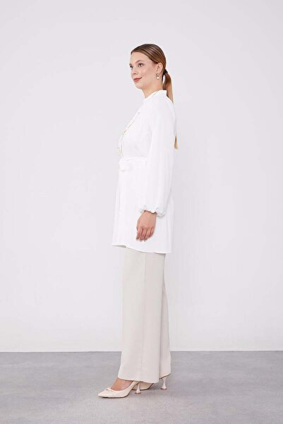 Levidor Ecru-Beige Chiffon Tunic Suit with Necklace Detail