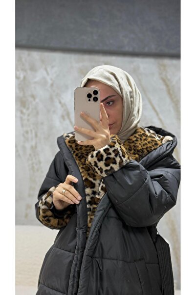Unique Yakası Leopar Kürk Detaylı Mont Siyah