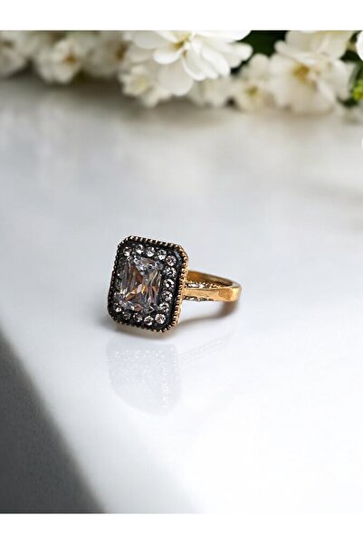 FAYRA ACCESSORIES Zircon Stone Baguette Ring