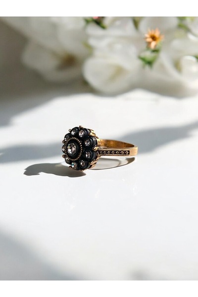 FAYRA ACCESSORIES خاتم الزهرة المعجزة من حجر الزركون